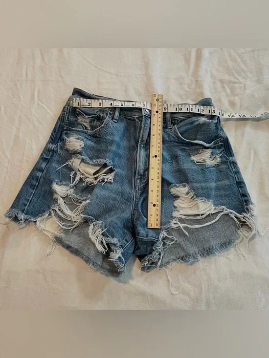 American Eagle Distressed Light Blue Denim Shorts Waist 26 Rise 11 Size 6 EUC - Picture 8 of 11